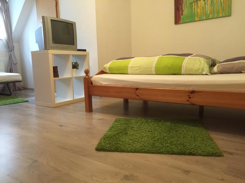 Rael-Boardinghouse Hotel บีเลอเฟล์ด ห้อง รูปภาพ